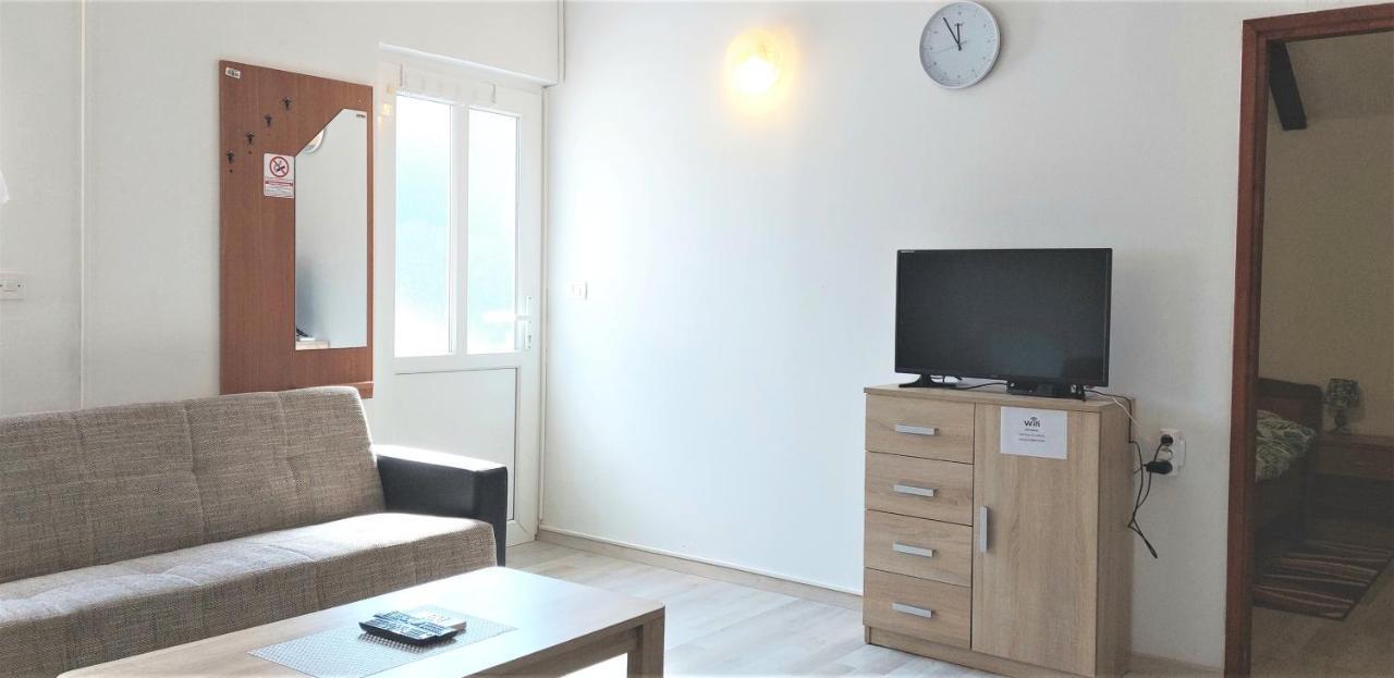 Guest house House With *